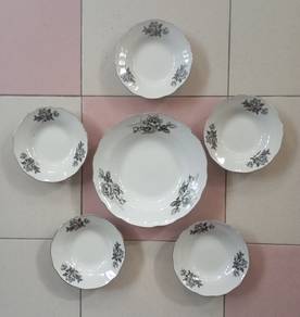 Antique black rose deep plate x 5 + 1