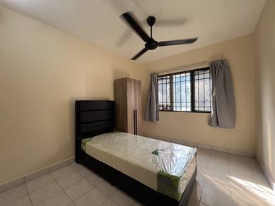 Apartment For Rent in Flora Damansara