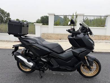 Honda ADV 350