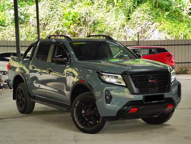 Nissan Navara PRO-4X in Salak Selatan, KUL