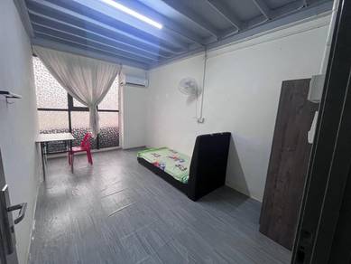 Room in Simpang Ampat, PNG