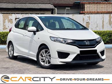 Honda Jazz E in Kajang, SGR
