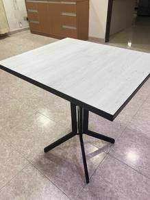 Modern Café / Dining Table