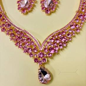 1 set Luxury crystal stone Pink Necklace