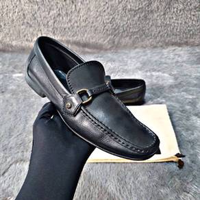 Louis Vuitton Logo Loafers