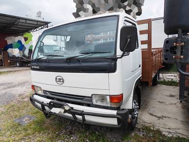 2013 Nissan YU41T5 16ft Kargo 5000KG