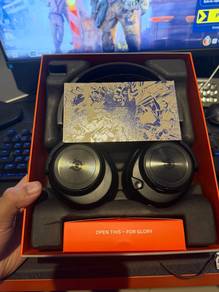 SteelSeries Arctis Nova Pro for shooting game