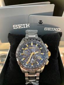 Seiko Astron SSE073J1 – GPS Solar Titanium Watch