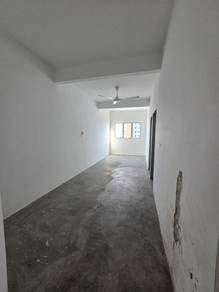Apartment For Sale in Laguna Indah