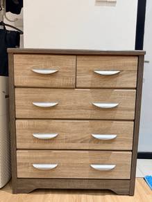Kabinet TV dan Chest Drawer utk dijual