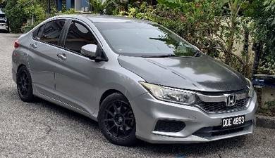 Honda City E in Batu Caves, SGR