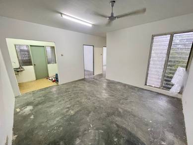 Flat For Sale in Sri Indah
