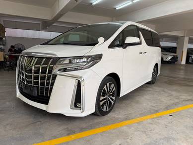 Toyota Alphard SC in Desa Petaling, KUL