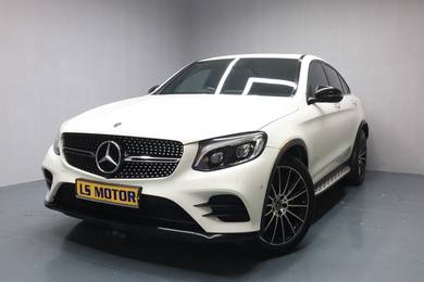 Mercedes Benz GLC300 300 4MATIC AMG LINE in Petaling Jaya, SGR