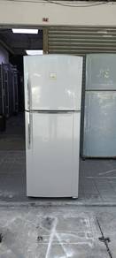 Toshiba 2 doors fridge refrigerator 290-L