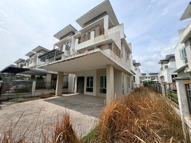 Semi-Detached House For Sale in Rawang,SGR