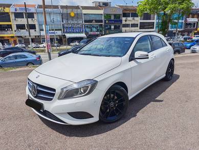 Mercedes Benz A200 200 AMG LINE (CBU) in Johor Bahru, JHR