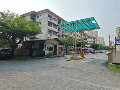 Apartment For Sale in Taman Kinrara Section 2 Apartment