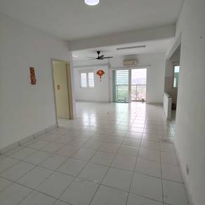 Condominium For Rent in First Residence