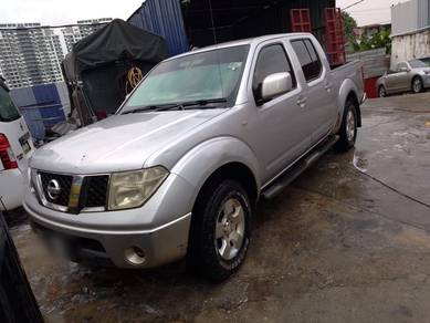 Nissan Navara E in Old Klang Road, KUL