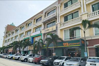 Shop lot For Sale in Bandar Bukit Tinggi,SGR