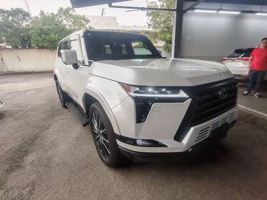Lexus GX 550 LUXURY+ in Petaling Jaya, SGR