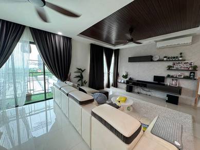 Condominium For Rent in Raffel Tower