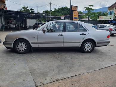 Mercedes Benz E230 230 CLASSIC (CKD) in Greenlane, PNG