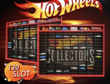 display hotwheels dan 2 hotwheels ingin dilepaskan