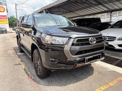 2024 Toyota Hilux E