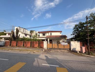 Bungalow House For Sale in Petaling Jaya,SGR