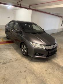 Honda City V in KLCC, KUL