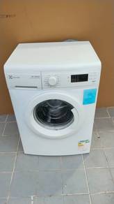 Electrolux front load washer 7kg mesin basuh