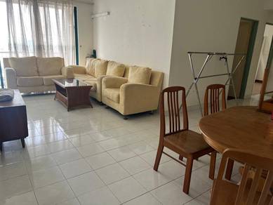 Condominium For Rent in Casa Lago