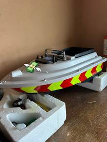 RC fishing bot