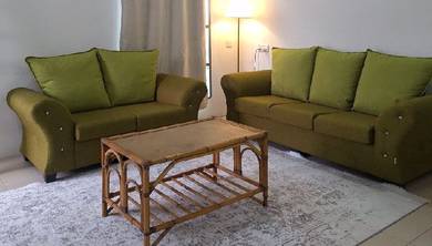 sofa hijau 