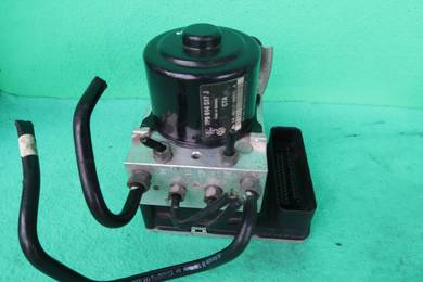 VOLKSWAGEN TOUAREG ABS PUMp