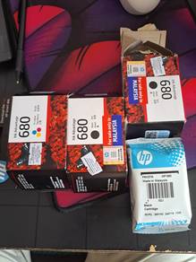 HP680 - 2 black and 1 tri-colour - New in box