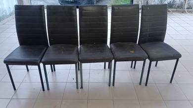 chair gud condition