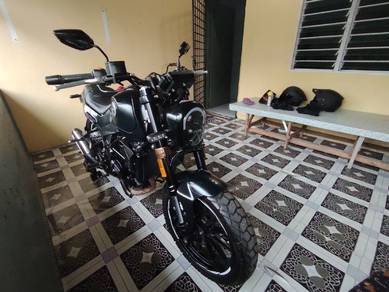 Benelli Leoncino 250