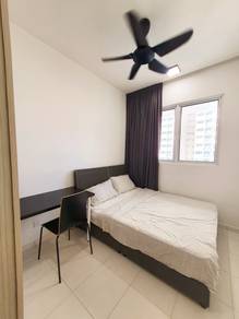 Room in Tanjong Tokong, PNG