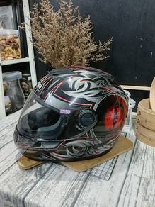 Helmet Grayfosh