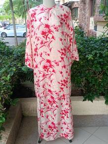 Vintage Baju Kurung Batik Sutera Red & Pink Floral