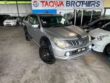 Mitsubishi Triton VGT A/T in Senai, JHR