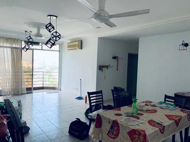 Condominium For Sale in Impian Heights