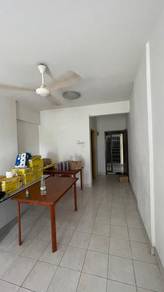 Apartment For Sale in Bayu Puteri 2