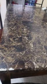 marble table 