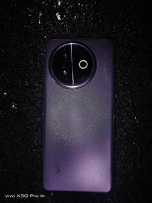 Vivo y39 5G (Like new no scratches or any damage)