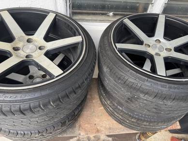 Tyre with Rim