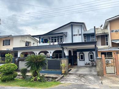 Semi-Detached House For Sale in Kuching,SWK
